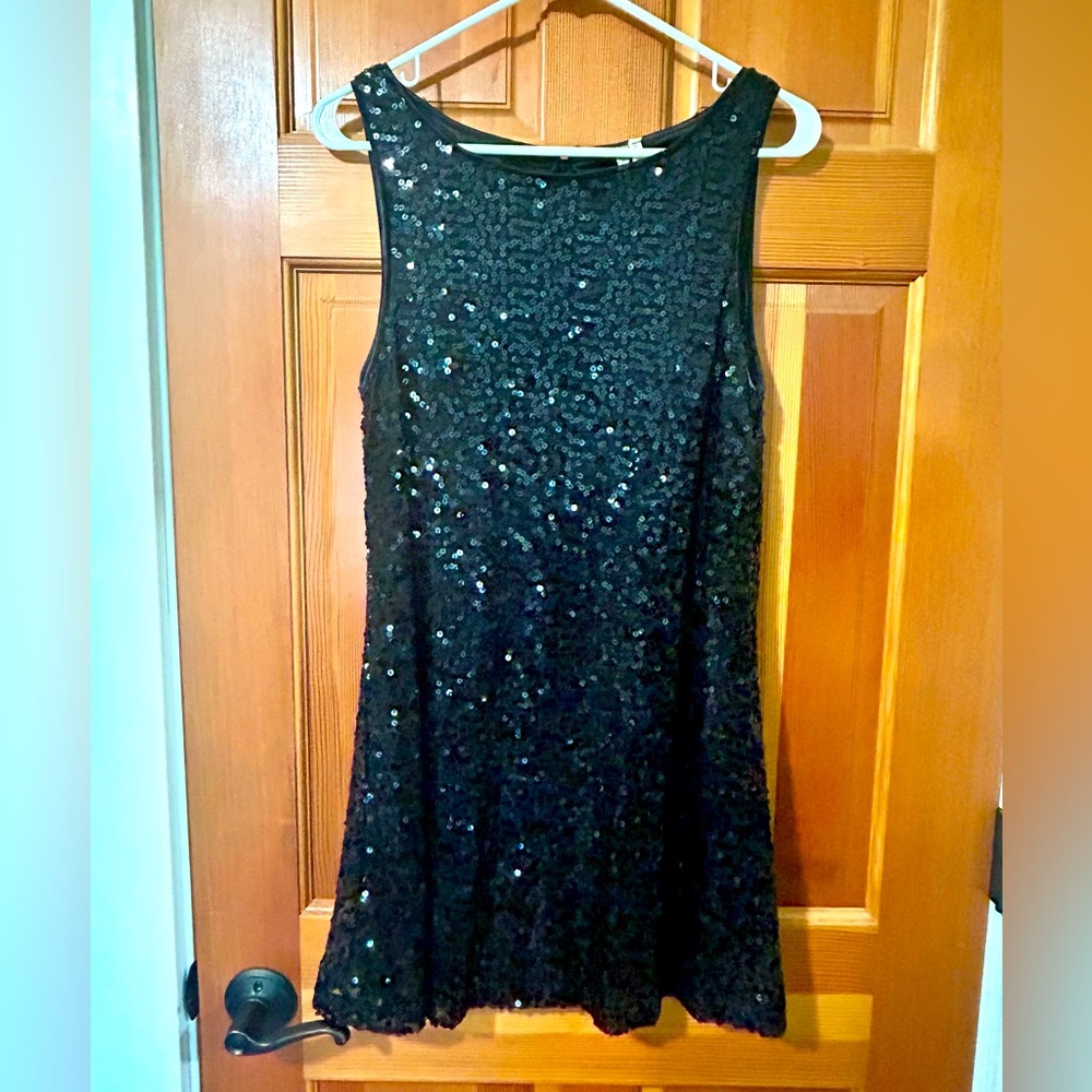 Sequined Black Sleeveless Top